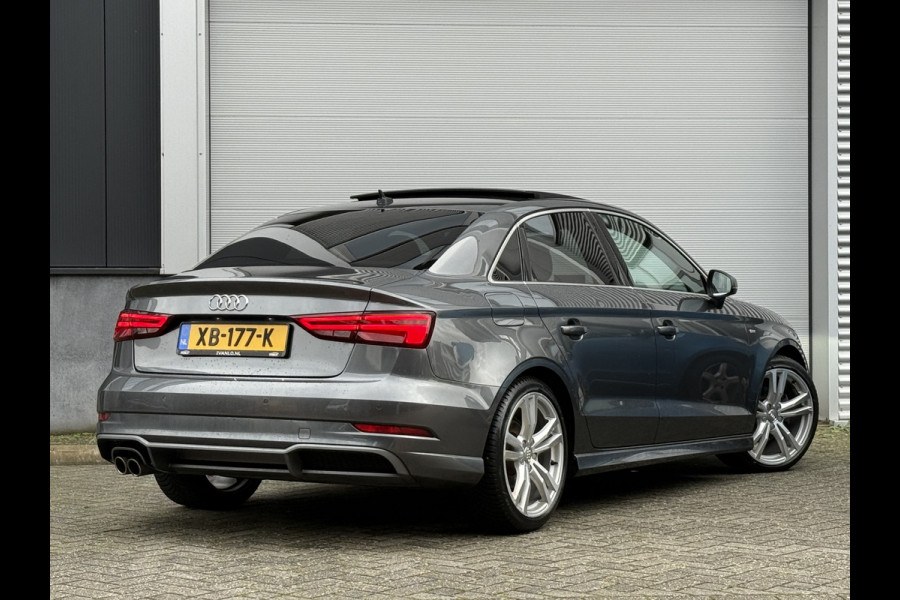 Audi A3 Limousine 35 TFSI CoD Sport S Line Edition | S-Line | Panoramadak | Draadloze telefoonlader Audi A3 Limousine 35 TFSI CoD Sport S Line Edition | S-Line | Panoramadak | Draadloze telefoonlader