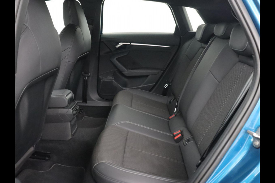 Audi A3 35 TFSI Edition One | Trekhaak | Park Assist | Matrix LED | Carplay | Adaptive cruise | Sportstoelen | Virtual Cockpit | Navigatie | Half leder | Climate control | Bluetooth Audi A3 35 TFSI Edition One | Trekhaak | Park Assist | Matrix LED | Carplay | Adaptive cruise | Sportstoelen | Virtual Cockpit | Navigatie | Half leder | Climate control | Bluetooth