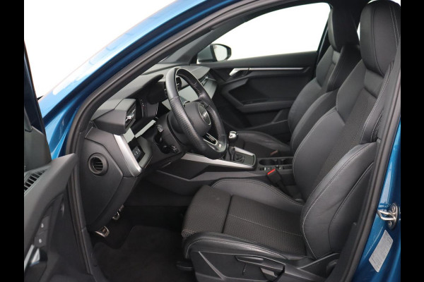 Audi A3 35 TFSI Edition One | Trekhaak | Park Assist | Matrix LED | Carplay | Adaptive cruise | Sportstoelen | Virtual Cockpit | Navigatie | Half leder | Climate control | Bluetooth Audi A3 35 TFSI Edition One | Trekhaak | Park Assist | Matrix LED | Carplay | Adaptive cruise | Sportstoelen | Virtual Cockpit | Navigatie | Half leder | Climate control | Bluetooth