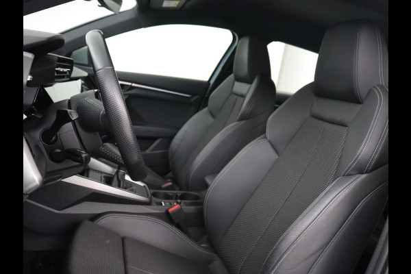 Audi A3 35 TFSI Edition One | Trekhaak | Park Assist | Matrix LED | Carplay | Adaptive cruise | Sportstoelen | Virtual Cockpit | Navigatie | Half leder | Climate control | Bluetooth Audi A3 35 TFSI Edition One | Trekhaak | Park Assist | Matrix LED | Carplay | Adaptive cruise | Sportstoelen | Virtual Cockpit | Navigatie | Half leder | Climate control | Bluetooth