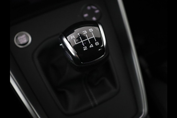 Audi A3 35 TFSI Edition One | Trekhaak | Park Assist | Matrix LED | Carplay | Adaptive cruise | Sportstoelen | Virtual Cockpit | Navigatie | Half leder | Climate control | Bluetooth Audi A3 35 TFSI Edition One | Trekhaak | Park Assist | Matrix LED | Carplay | Adaptive cruise | Sportstoelen | Virtual Cockpit | Navigatie | Half leder | Climate control | Bluetooth