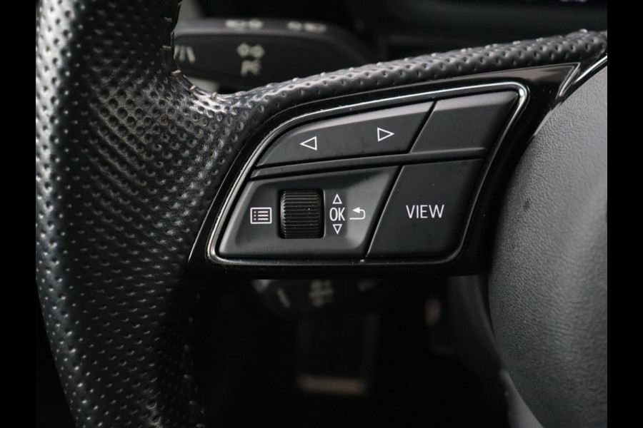 Audi A3 35 TFSI Edition One | Trekhaak | Park Assist | Matrix LED | Carplay | Adaptive cruise | Sportstoelen | Virtual Cockpit | Navigatie | Half leder | Climate control | Bluetooth Audi A3 35 TFSI Edition One | Trekhaak | Park Assist | Matrix LED | Carplay | Adaptive cruise | Sportstoelen | Virtual Cockpit | Navigatie | Half leder | Climate control | Bluetooth