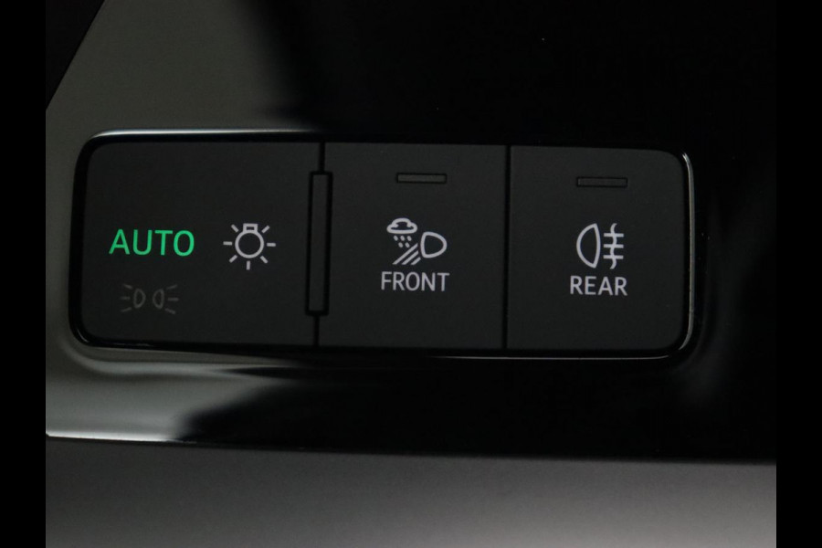 Audi A3 35 TFSI Edition One | Trekhaak | Park Assist | Matrix LED | Carplay | Adaptive cruise | Sportstoelen | Virtual Cockpit | Navigatie | Half leder | Climate control | Bluetooth Audi A3 35 TFSI Edition One | Trekhaak | Park Assist | Matrix LED | Carplay | Adaptive cruise | Sportstoelen | Virtual Cockpit | Navigatie | Half leder | Climate control | Bluetooth