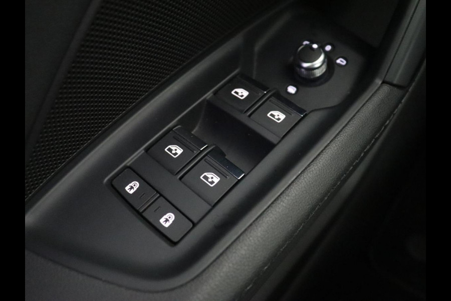 Audi A3 35 TFSI Edition One | Trekhaak | Park Assist | Matrix LED | Carplay | Adaptive cruise | Sportstoelen | Virtual Cockpit | Navigatie | Half leder | Climate control | Bluetooth Audi A3 35 TFSI Edition One | Trekhaak | Park Assist | Matrix LED | Carplay | Adaptive cruise | Sportstoelen | Virtual Cockpit | Navigatie | Half leder | Climate control | Bluetooth