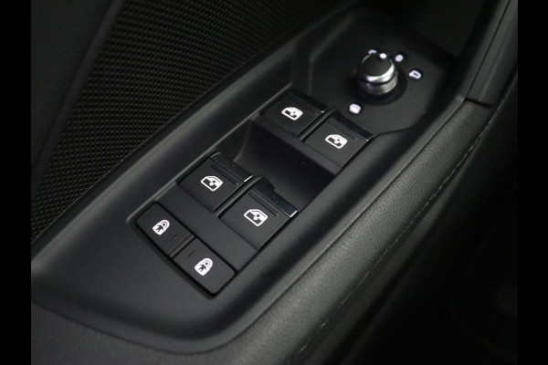 Audi A3 35 TFSI Edition One | Trekhaak | Park Assist | Matrix LED | Carplay | Adaptive cruise | Sportstoelen | Virtual Cockpit | Navigatie | Half leder | Climate control | Bluetooth Audi A3 35 TFSI Edition One | Trekhaak | Park Assist | Matrix LED | Carplay | Adaptive cruise | Sportstoelen | Virtual Cockpit | Navigatie | Half leder | Climate control | Bluetooth