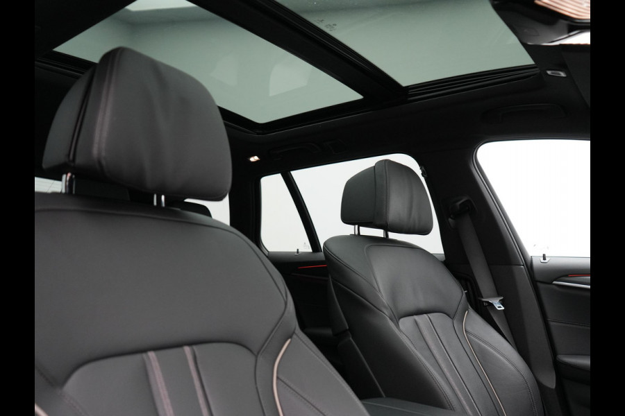BMW 5 Serie Touring 520e M Sport Plug In Hybrid Dealer O.H PHEV | Panodak | Adaptive Cruise | Camera | Lederen Comfortstoelen Memory & Verwarmd | Apple Carplay | Sfeerverlichting | Navigatie | Virtual | DAB | SOPHISTOGRAU Metallic | BMW 5 Serie Touring 520e M Sport Plug In Hybrid Dealer O.H PHEV | Panodak | Adaptive Cruise | Camera | Lederen Comfortstoelen Memory & Verwarmd | Apple Carplay | Sfeerverlichting | Navigatie | Virtual | DAB | SOPHISTOGRAU Metallic |