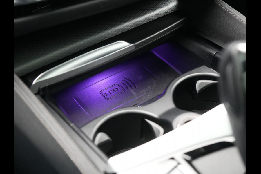 BMW 5 Serie Touring 520e M Sport Plug In Hybrid Dealer O.H PHEV | Panodak | Adaptive Cruise | Camera | Lederen Comfortstoelen Memory & Verwarmd | Apple Carplay | Sfeerverlichting | Navigatie | Virtual | DAB | SOPHISTOGRAU Metallic | BMW 5 Serie Touring 520e M Sport Plug In Hybrid Dealer O.H PHEV | Panodak | Adaptive Cruise | Camera | Lederen Comfortstoelen Memory & Verwarmd | Apple Carplay | Sfeerverlichting | Navigatie | Virtual | DAB | SOPHISTOGRAU Metallic |