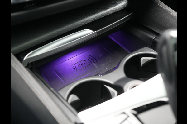 BMW 5 Serie Touring 520e M Sport Plug In Hybrid Dealer O.H PHEV | Panodak | Adaptive Cruise | Camera | Lederen Comfortstoelen Memory & Verwarmd | Apple Carplay | Sfeerverlichting | Navigatie | Virtual | DAB | SOPHISTOGRAU Metallic | BMW 5 Serie Touring 520e M Sport Plug In Hybrid Dealer O.H PHEV | Panodak | Adaptive Cruise | Camera | Lederen Comfortstoelen Memory & Verwarmd | Apple Carplay | Sfeerverlichting | Navigatie | Virtual | DAB | SOPHISTOGRAU Metallic |