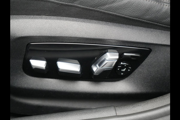BMW 5 Serie Touring 520e M Sport Plug In Hybrid Dealer O.H PHEV | Panodak | Adaptive Cruise | Camera | Lederen Comfortstoelen Memory & Verwarmd | Apple Carplay | Sfeerverlichting | Navigatie | Virtual | DAB | SOPHISTOGRAU Metallic | BMW 5 Serie Touring 520e M Sport Plug In Hybrid Dealer O.H PHEV | Panodak | Adaptive Cruise | Camera | Lederen Comfortstoelen Memory & Verwarmd | Apple Carplay | Sfeerverlichting | Navigatie | Virtual | DAB | SOPHISTOGRAU Metallic |
