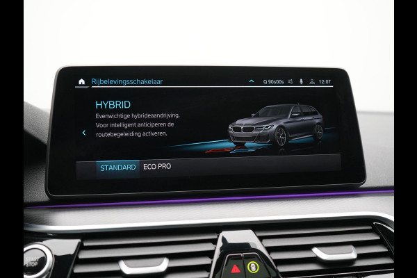 BMW 5 Serie Touring 520e M Sport Plug In Hybrid Dealer O.H PHEV | Panodak | Adaptive Cruise | Camera | Lederen Comfortstoelen Memory & Verwarmd | Apple Carplay | Sfeerverlichting | Navigatie | Virtual | DAB | SOPHISTOGRAU Metallic | BMW 5 Serie Touring 520e M Sport Plug In Hybrid Dealer O.H PHEV | Panodak | Adaptive Cruise | Camera | Lederen Comfortstoelen Memory & Verwarmd | Apple Carplay | Sfeerverlichting | Navigatie | Virtual | DAB | SOPHISTOGRAU Metallic |