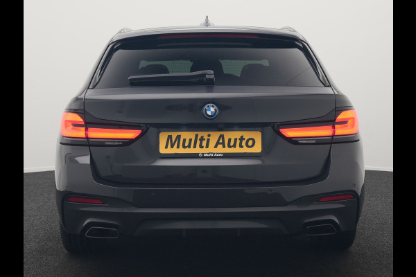 BMW 5 Serie Touring 520e M Sport Plug In Hybrid Dealer O.H PHEV | Panodak | Adaptive Cruise | Camera | Lederen Comfortstoelen Memory & Verwarmd | Apple Carplay | Sfeerverlichting | Navigatie | Virtual | DAB | SOPHISTOGRAU Metallic | BMW 5 Serie Touring 520e M Sport Plug In Hybrid Dealer O.H PHEV | Panodak | Adaptive Cruise | Camera | Lederen Comfortstoelen Memory & Verwarmd | Apple Carplay | Sfeerverlichting | Navigatie | Virtual | DAB | SOPHISTOGRAU Metallic |