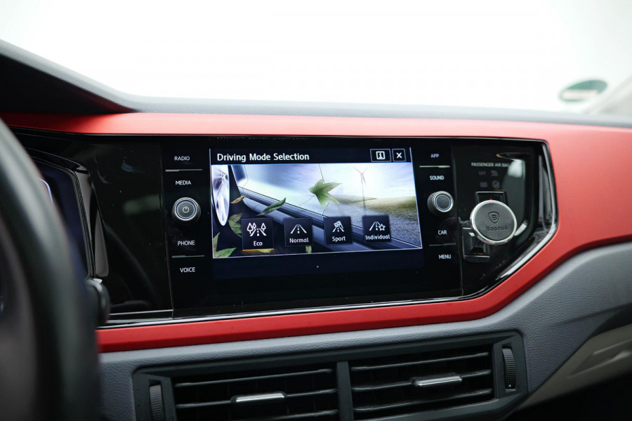 Volkswagen Polo 1.0 TSI Highline |R-Line|Beats|Pano|Virtual|