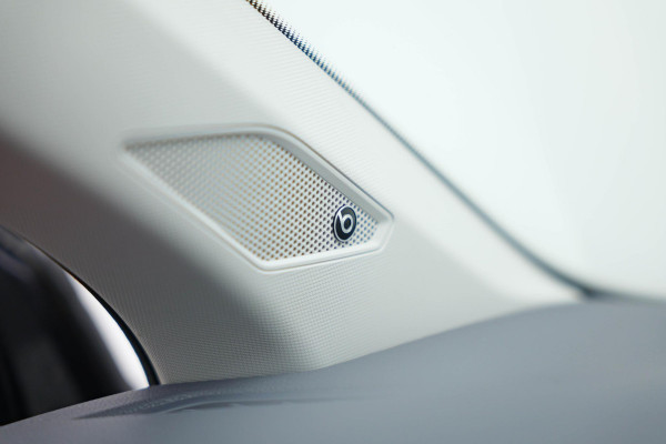 Volkswagen Polo 1.0 TSI Highline |R-Line|Beats|Pano|Virtual|