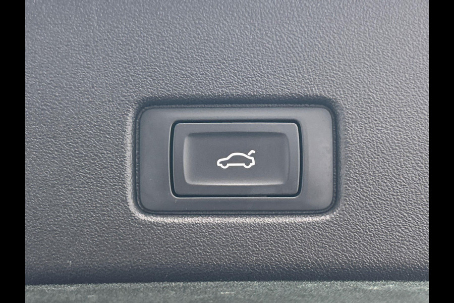 Audi Q4 e-tron 35 Launch edition Advanced 55 kWh * SOG 93% Origineel Nederlands * Leder Stoelverwarming Carplay Keyless Audi Q4 e-tron 35 Launch edition Advanced 55 kWh * SOG 93% Origineel Nederlands * Leder Stoelverwarming Carplay Keyless