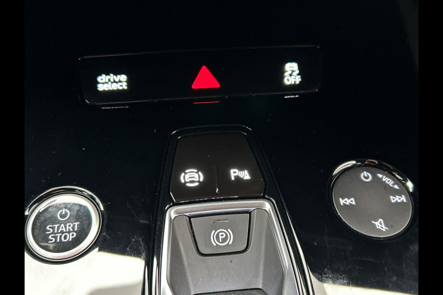 Audi Q4 e-tron 35 Launch edition Advanced 55 kWh * SOG 93% Origineel Nederlands * Leder Stoelverwarming Carplay Keyless Audi Q4 e-tron 35 Launch edition Advanced 55 kWh * SOG 93% Origineel Nederlands * Leder Stoelverwarming Carplay Keyless