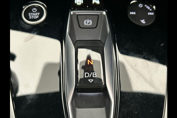 Audi Q4 e-tron 35 Launch edition Advanced 55 kWh * SOG 93% Origineel Nederlands * Leder Stoelverwarming Carplay Keyless Audi Q4 e-tron 35 Launch edition Advanced 55 kWh * SOG 93% Origineel Nederlands * Leder Stoelverwarming Carplay Keyless