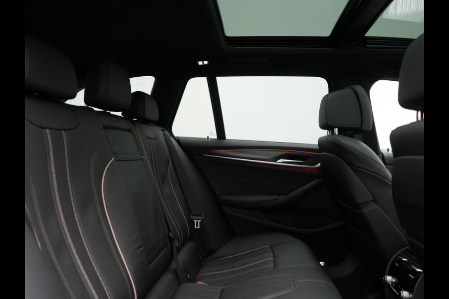 BMW 5 Serie Touring 520e M Sport Plug In Hybrid Dealer O.H PHEV | Panodak | Adaptive Cruise | Camera | Lederen Comfortstoelen Memory & Verwarmd | Apple Carplay | Sfeerverlichting | Navigatie | Virtual | DAB | SOPHISTOGRAU Metallic | BMW 5 Serie Touring 520e M Sport Plug In Hybrid Dealer O.H PHEV | Panodak | Adaptive Cruise | Camera | Lederen Comfortstoelen Memory & Verwarmd | Apple Carplay | Sfeerverlichting | Navigatie | Virtual | DAB | SOPHISTOGRAU Metallic |