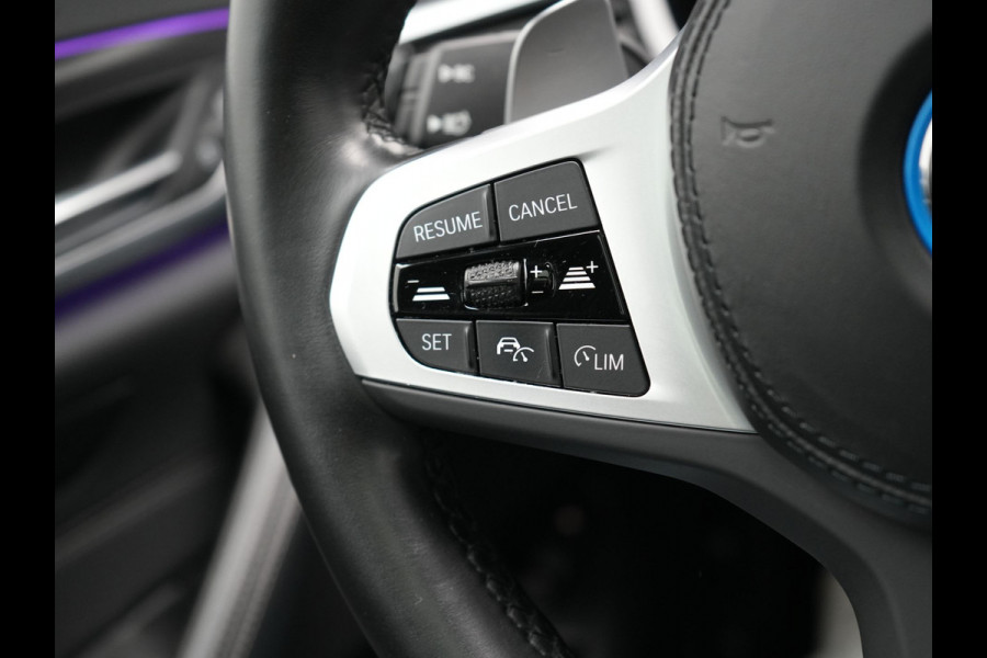 BMW 5 Serie Touring 520e M Sport Plug In Hybrid Dealer O.H PHEV | Panodak | Adaptive Cruise | Camera | Lederen Comfortstoelen Memory & Verwarmd | Apple Carplay | Sfeerverlichting | Navigatie | Virtual | DAB | SOPHISTOGRAU Metallic | BMW 5 Serie Touring 520e M Sport Plug In Hybrid Dealer O.H PHEV | Panodak | Adaptive Cruise | Camera | Lederen Comfortstoelen Memory & Verwarmd | Apple Carplay | Sfeerverlichting | Navigatie | Virtual | DAB | SOPHISTOGRAU Metallic |