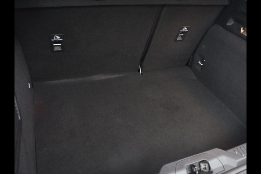 Ford Focus 1.0 EcoBoost Titanium | Automaat | Carplay | Navigatie | Keyless | Parkeerhulp | Climate control | Cruise control | Bluetooth Ford Focus 1.0 EcoBoost Titanium | Automaat | Carplay | Navigatie | Keyless | Parkeerhulp | Climate control | Cruise control | Bluetooth