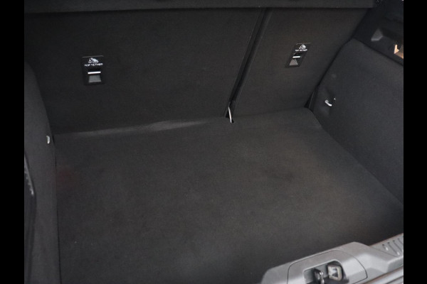 Ford Focus 1.0 EcoBoost Titanium | Automaat | Carplay | Navigatie | Keyless | Parkeerhulp | Climate control | Cruise control | Bluetooth Ford Focus 1.0 EcoBoost Titanium | Automaat | Carplay | Navigatie | Keyless | Parkeerhulp | Climate control | Cruise control | Bluetooth