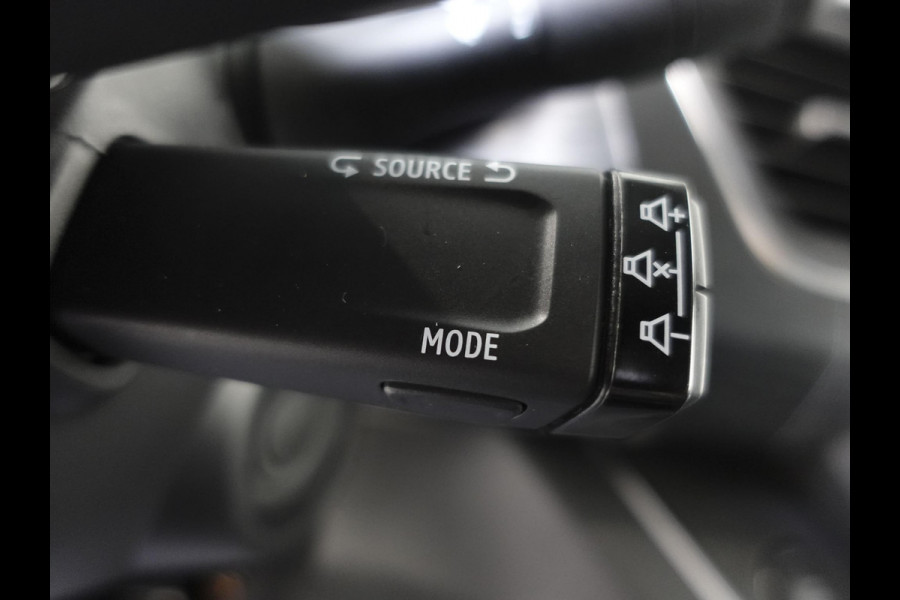 Renault Trafic 2.0 Blue dC1 150 EDC T29 L2H1 Extra DC Dubbele Cabine Automaat Trekhaak Navigatie Camera