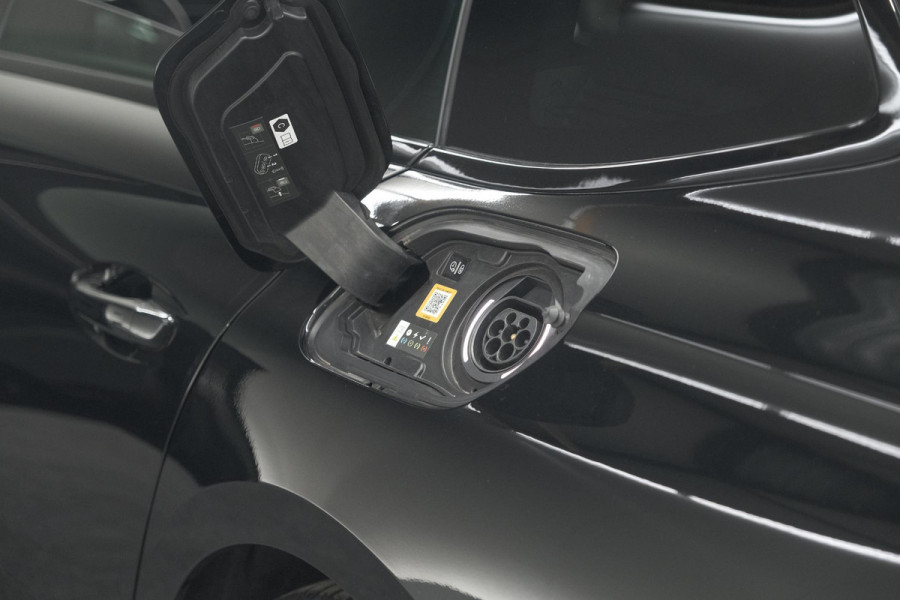 Peugeot 508 SW 1.6 HYbrid 225 GT | Panoramadak | Adaptieve Cruise Control | Elektrische Kofferklep | Dodehoekdetectie Peugeot 508 SW 1.6 HYbrid 225 GT | Panoramadak | Adaptieve Cruise Control | Elektrische Kofferklep | Dodehoekdetectie