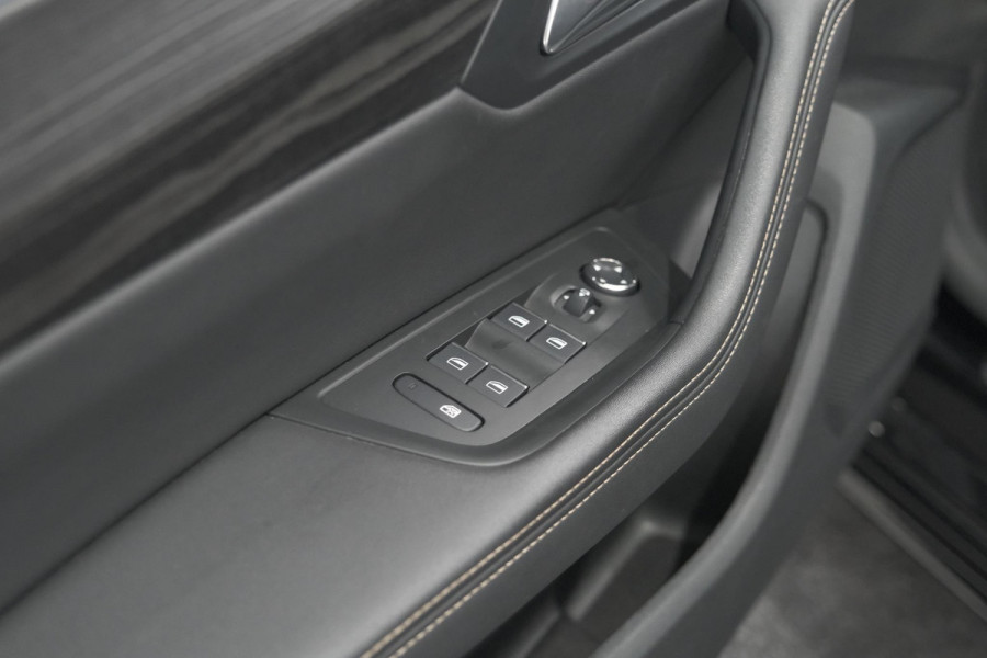 Peugeot 508 SW 1.6 HYbrid 225 GT | Panoramadak | Adaptieve Cruise Control | Elektrische Kofferklep | Dodehoekdetectie Peugeot 508 SW 1.6 HYbrid 225 GT | Panoramadak | Adaptieve Cruise Control | Elektrische Kofferklep | Dodehoekdetectie