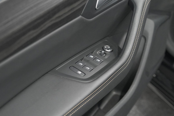 Peugeot 508 SW 1.6 HYbrid 225 GT | Panoramadak | Adaptieve Cruise Control | Elektrische Kofferklep | Dodehoekdetectie Peugeot 508 SW 1.6 HYbrid 225 GT | Panoramadak | Adaptieve Cruise Control | Elektrische Kofferklep | Dodehoekdetectie