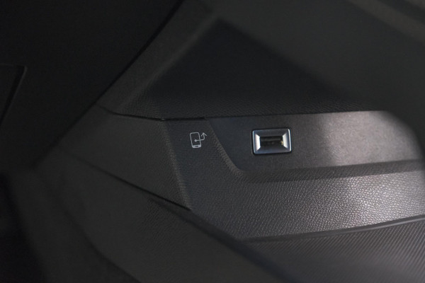 Peugeot 508 SW 1.6 HYbrid 225 GT | Panoramadak | Adaptieve Cruise Control | Elektrische Kofferklep | Dodehoekdetectie Peugeot 508 SW 1.6 HYbrid 225 GT | Panoramadak | Adaptieve Cruise Control | Elektrische Kofferklep | Dodehoekdetectie