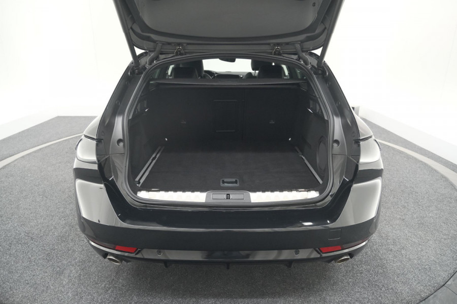 Peugeot 508 SW 1.6 HYbrid 225 GT | Panoramadak | Adaptieve Cruise Control | Elektrische Kofferklep | Dodehoekdetectie Peugeot 508 SW 1.6 HYbrid 225 GT | Panoramadak | Adaptieve Cruise Control | Elektrische Kofferklep | Dodehoekdetectie