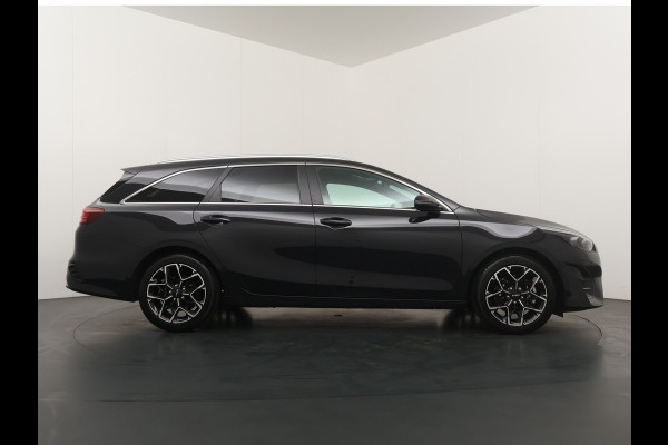 Kia Ceed Sportswagon 1.5 T-GDi GT-Line - Apple/Android Carplay - Navigatie - Stoel/Stuurverwarming - Lichtmetalen Velgen 17" - Fabrieksgarantie Tot 2031