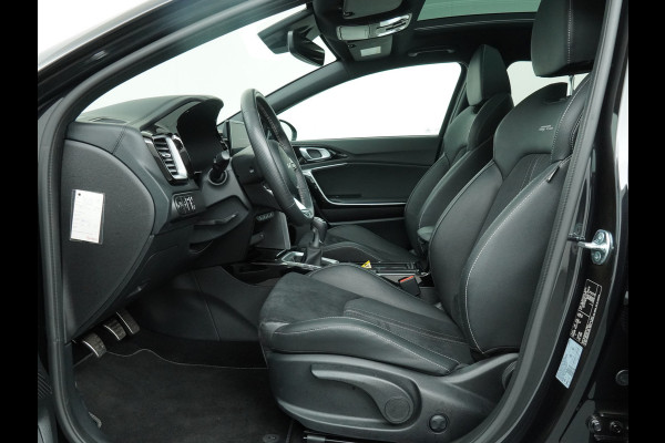 Kia Ceed Sportswagon 1.5 T-GDi GT-Line - Apple/Android Carplay - Navigatie - Stoel/Stuurverwarming - Lichtmetalen Velgen 17" - Fabrieksgarantie Tot 2031