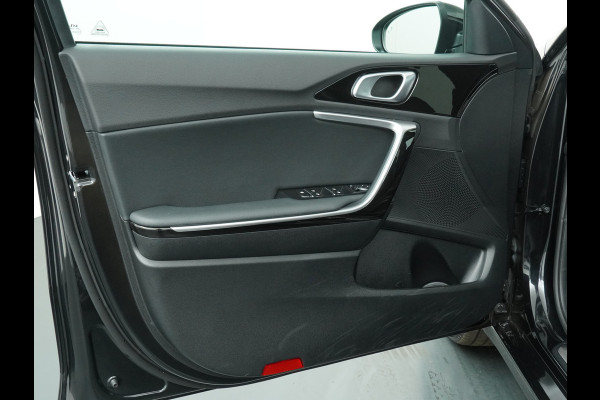 Kia Ceed Sportswagon 1.5 T-GDi GT-Line - Apple/Android Carplay - Navigatie - Stoel/Stuurverwarming - Lichtmetalen Velgen 17" - Fabrieksgarantie Tot 2031