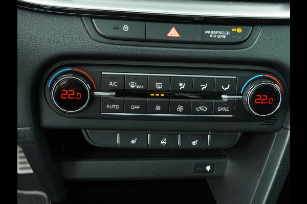 Kia Ceed Sportswagon 1.5 T-GDi GT-Line - Apple/Android Carplay - Navigatie - Stoel/Stuurverwarming - Lichtmetalen Velgen 17" - Fabrieksgarantie Tot 2031