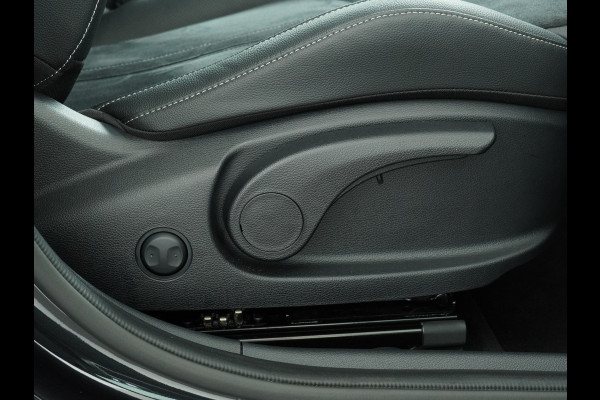 Kia Ceed Sportswagon 1.5 T-GDi GT-Line - Apple/Android Carplay - Navigatie - Stoel/Stuurverwarming - Lichtmetalen Velgen 17" - Fabrieksgarantie Tot 2031