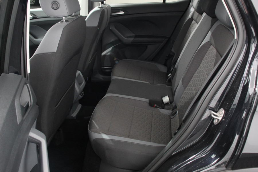 Volkswagen T-Cross 1.0 TSI Style DSG Navigatie Apple Carplay/Android Auto Climate Control Camera Stoelverwarming Adaptive Cruise Control Volkswagen T-Cross 1.0 TSI Style DSG Navigatie Apple Carplay/Android Auto Climate Control Camera Stoelverwarming Adaptive Cruise Control