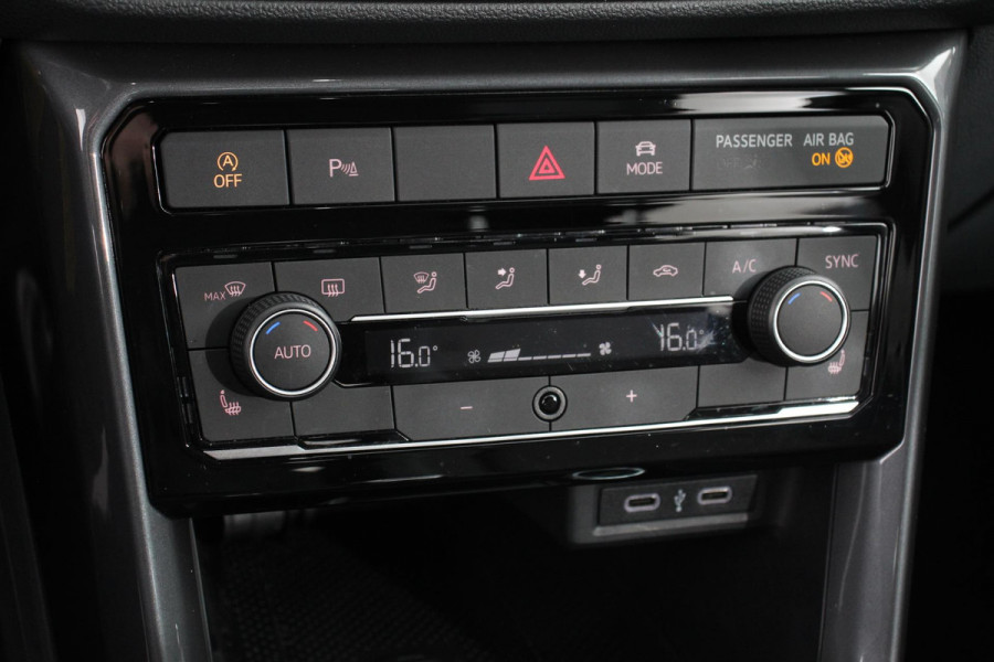 Volkswagen T-Cross 1.0 TSI Style DSG Navigatie Apple Carplay/Android Auto Climate Control Camera Stoelverwarming Adaptive Cruise Control Volkswagen T-Cross 1.0 TSI Style DSG Navigatie Apple Carplay/Android Auto Climate Control Camera Stoelverwarming Adaptive Cruise Control