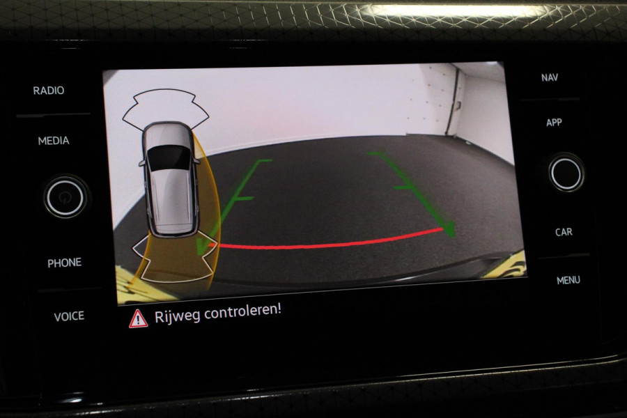 Volkswagen T-Cross 1.0 TSI Style DSG Navigatie Apple Carplay/Android Auto Climate Control Camera Stoelverwarming Adaptive Cruise Control Volkswagen T-Cross 1.0 TSI Style DSG Navigatie Apple Carplay/Android Auto Climate Control Camera Stoelverwarming Adaptive Cruise Control