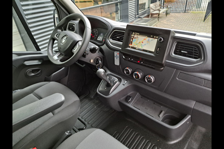 Renault Master T35 2.3 dCi 150pk Euro 6 Automaat Bakwagen - Dhollandia - 2,5t Kg Trekhaak - Cruise
