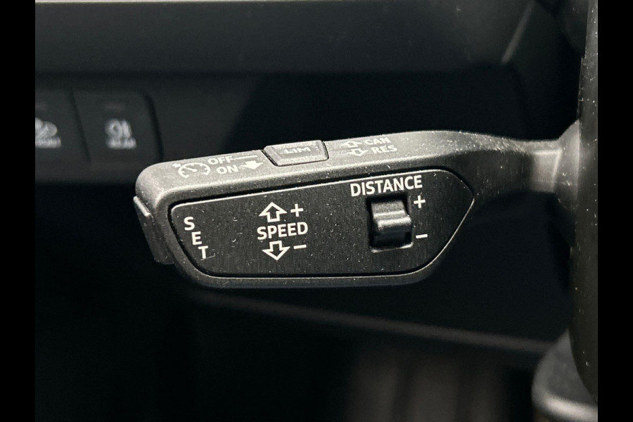 Audi Q4 e-tron 35 Launch edition Advanced Plus 55 kWh SOH 93% * Origineel Nederlands * Pano/dak Camera Adaptive cruise Audi Q4 e-tron 35 Launch edition Advanced Plus 55 kWh SOH 93% * Origineel Nederlands * Pano/dak Camera Adaptive cruise