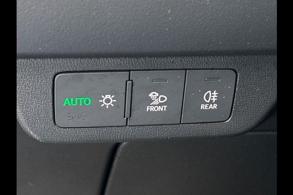 Audi Q4 e-tron 35 Launch edition Advanced Plus 55 kWh SOH 93% * Origineel Nederlands * Pano/dak Camera Adaptive cruise Audi Q4 e-tron 35 Launch edition Advanced Plus 55 kWh SOH 93% * Origineel Nederlands * Pano/dak Camera Adaptive cruise