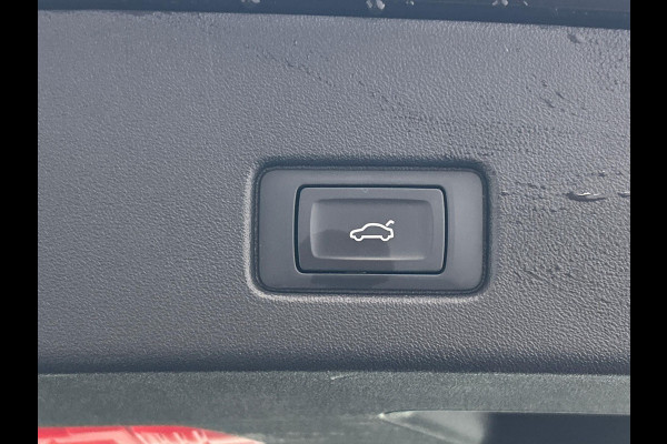 Audi Q4 e-tron 35 Launch edition Advanced Plus 55 kWh SOH 93% * Origineel Nederlands * Pano/dak Camera Adaptive cruise Audi Q4 e-tron 35 Launch edition Advanced Plus 55 kWh SOH 93% * Origineel Nederlands * Pano/dak Camera Adaptive cruise