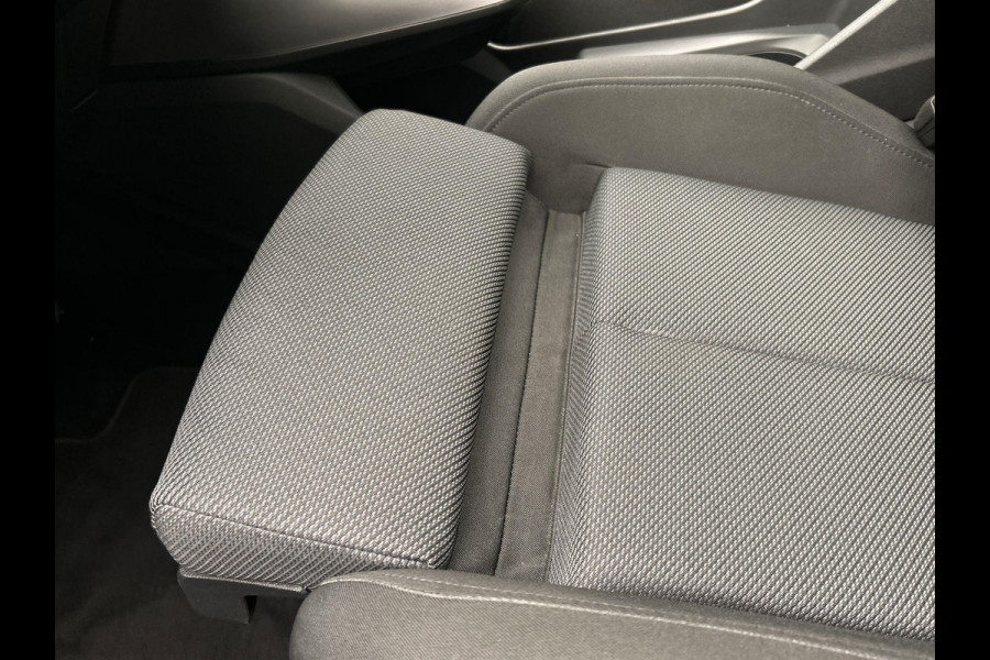 Audi Q4 e-tron 35 Launch edition Advanced Plus 55 kWh SOH 93% * Origineel Nederlands * Pano/dak Camera Adaptive cruise Audi Q4 e-tron 35 Launch edition Advanced Plus 55 kWh SOH 93% * Origineel Nederlands * Pano/dak Camera Adaptive cruise