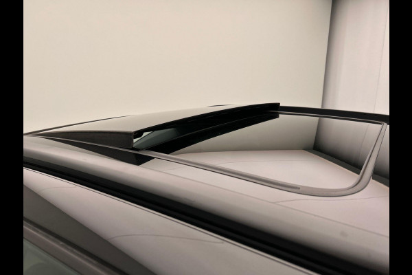 Audi Q4 e-tron 35 Launch edition Advanced Plus 55 kWh SOH 93% * Origineel Nederlands * Pano/dak Camera Adaptive cruise Audi Q4 e-tron 35 Launch edition Advanced Plus 55 kWh SOH 93% * Origineel Nederlands * Pano/dak Camera Adaptive cruise