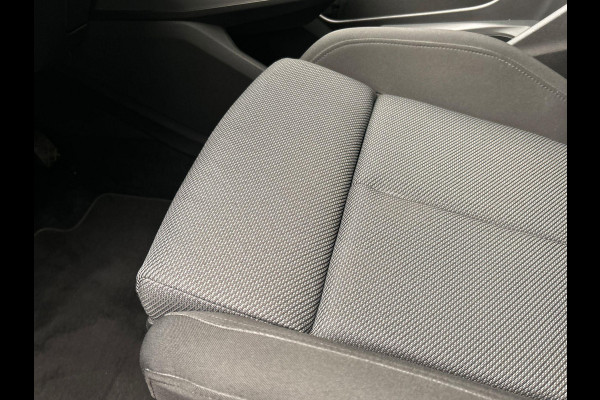 Audi Q4 e-tron 35 Launch edition Advanced Plus 55 kWh SOH 93% * Origineel Nederlands * Pano/dak Camera Adaptive cruise Audi Q4 e-tron 35 Launch edition Advanced Plus 55 kWh SOH 93% * Origineel Nederlands * Pano/dak Camera Adaptive cruise