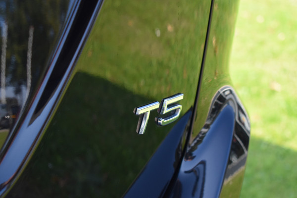 Volvo XC60 T5 245PK Automaat Polar+ | Volvo-motor | Full Option | Zeer nette staat |