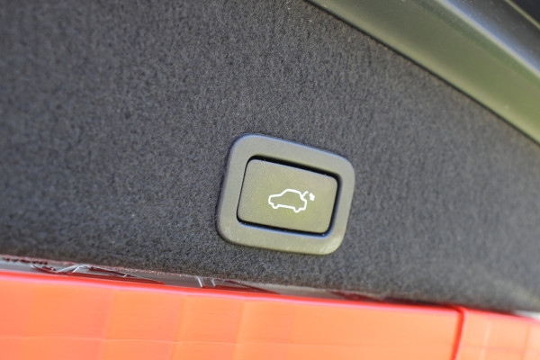 Volvo XC60 T5 245PK Automaat Polar+ | Volvo-motor | Full Option | Zeer nette staat |