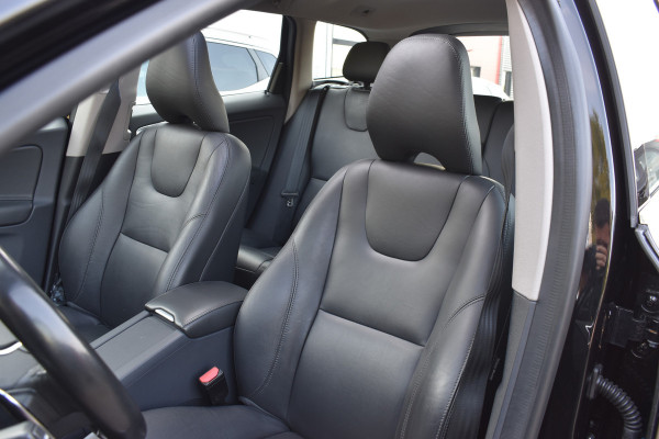 Volvo XC60 T5 245PK Automaat Polar+ | Volvo-motor | Full Option | Zeer nette staat |