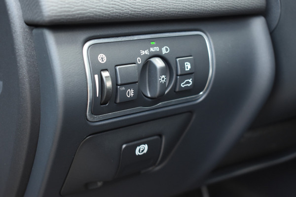 Volvo XC60 T5 245PK Automaat Polar+ | Volvo-motor | Full Option | Zeer nette staat |