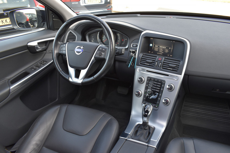 Volvo XC60 T5 245PK Automaat Polar+ | Volvo-motor | Full Option | Zeer nette staat |